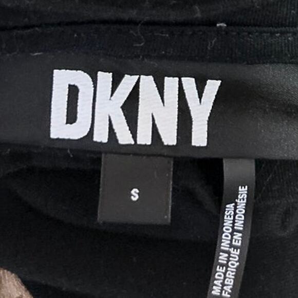 DKNY Women's Black Leopard Animal Print Crew Neck 3/4 Sleeve Blouse Top Size S - Picture 4 of 5